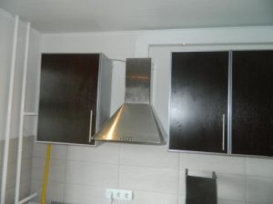 Установка вытяжки на кухне в Кисловодске